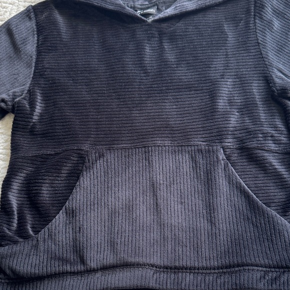 All in Motion Kids Black Hoodie Size 8 - Picture 3 of 6